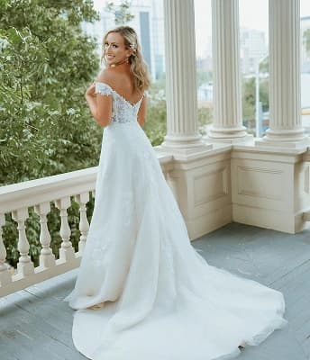 Brides