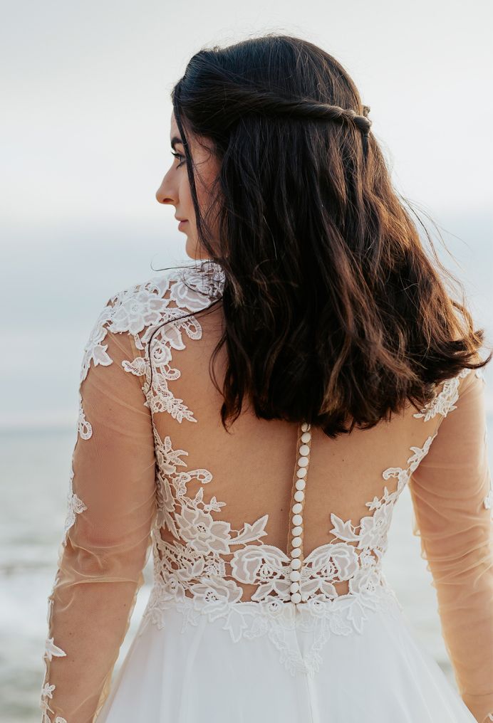 AW Jolie Wedding Wedding Dresses image4