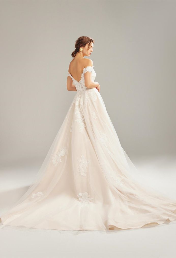 AW Pope Wedding Wedding Dresses image5