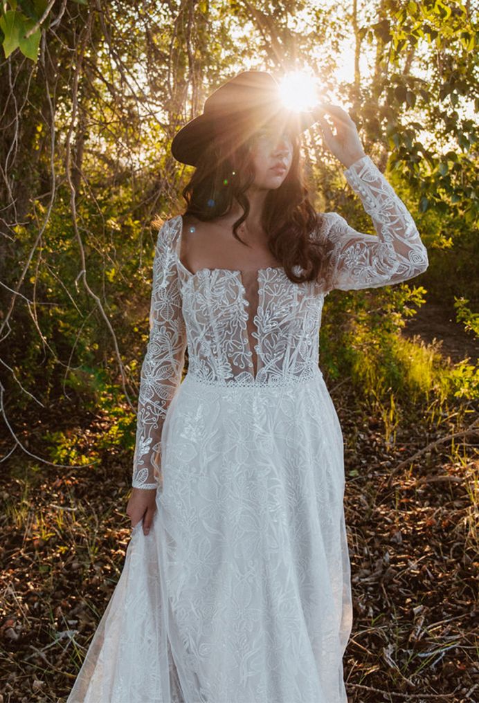 AW Lucine Wedding Wedding Dresses image4