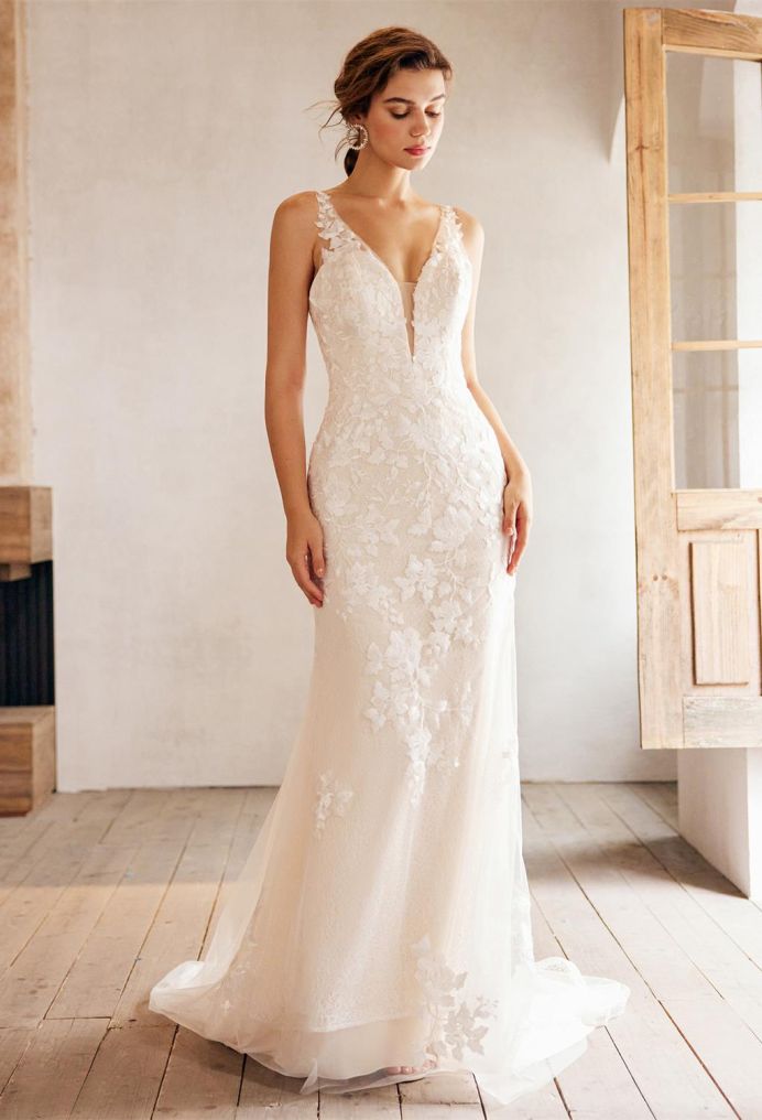 AW Miriam Wedding Wedding Dresses image1