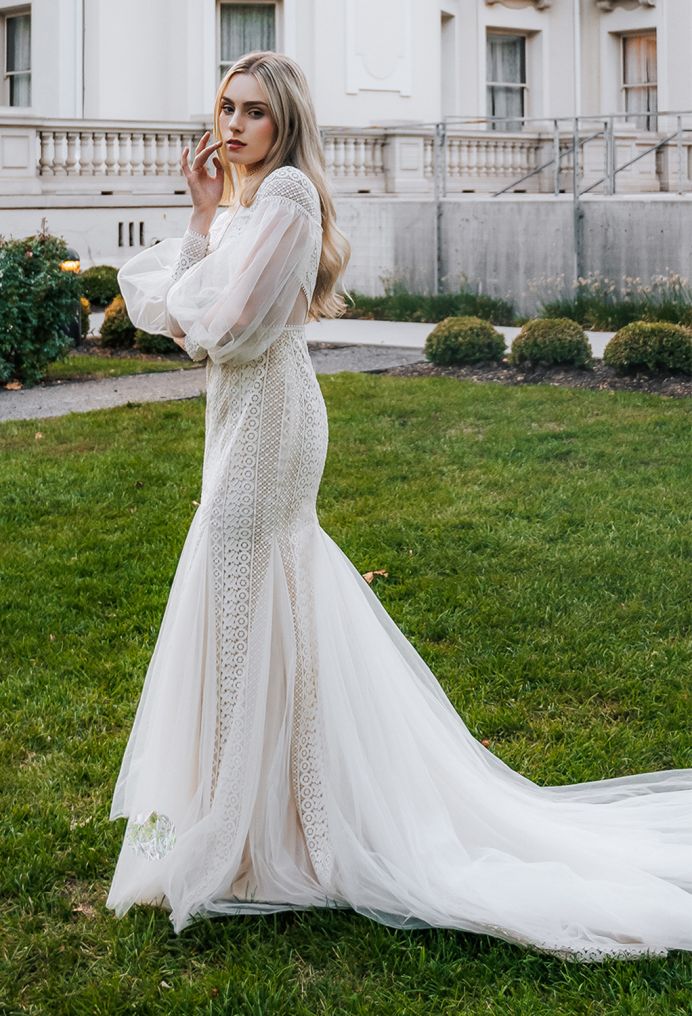 AW Kellogg Wedding Wedding Dresses image5