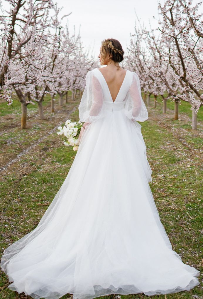 AW Maraca Wedding Wedding Dresses image3