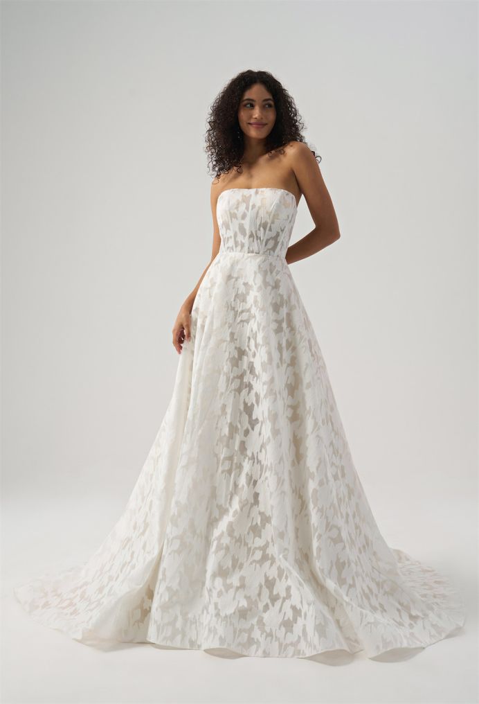 AW Celaeno Wedding Wedding Dresses image3