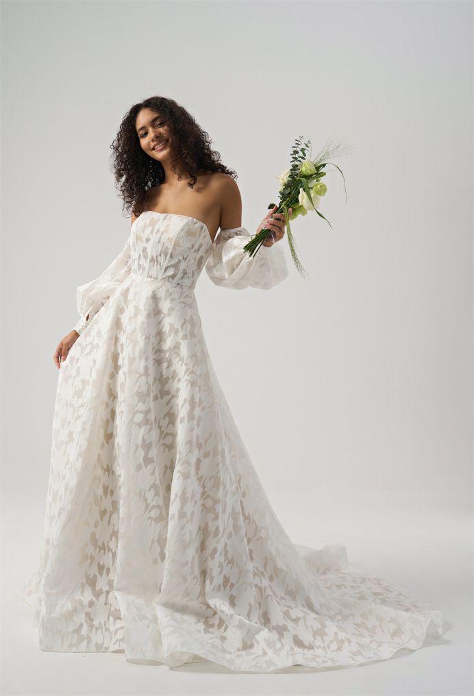 AW Celaeno Wedding Wedding Dresses image7