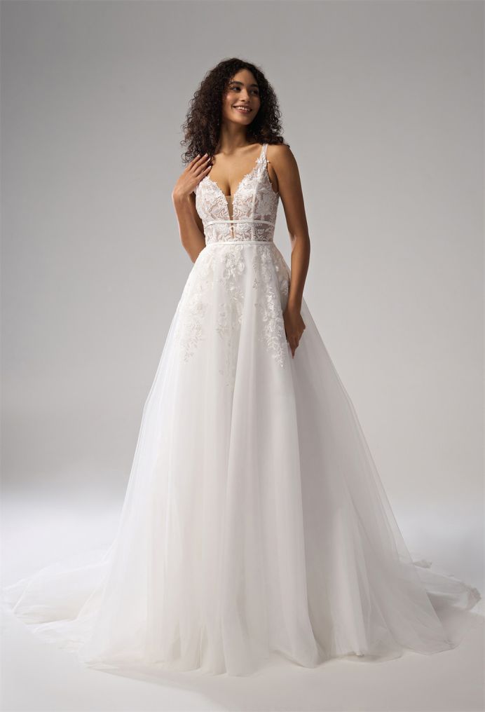 AW Core Wedding Wedding Dresses image5