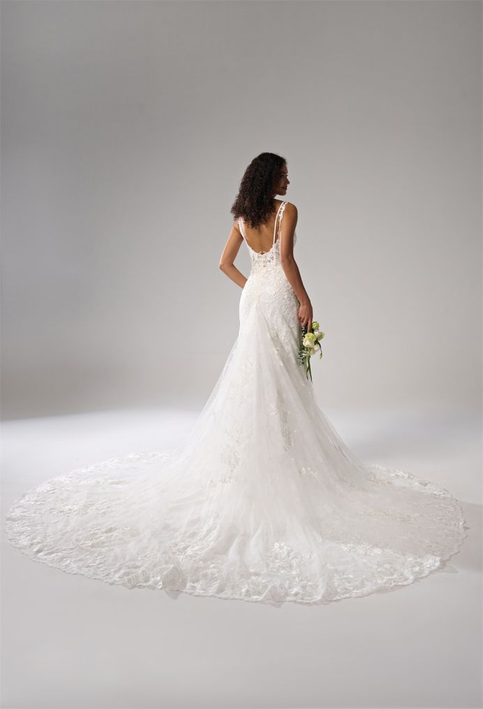 AW Clast Wedding Wedding Dresses image2