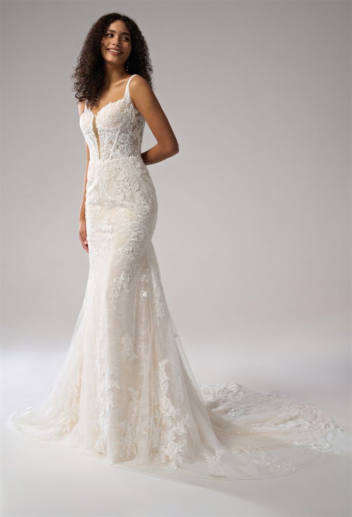 AW Succory Wedding Wedding Dresses image3