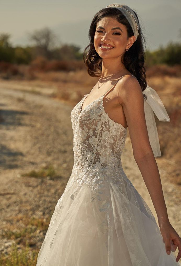 AW Lucia Wedding Wedding Dresses image5