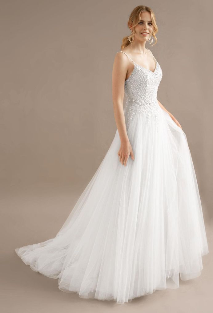 AW Raphael Wedding Wedding Dresses image4