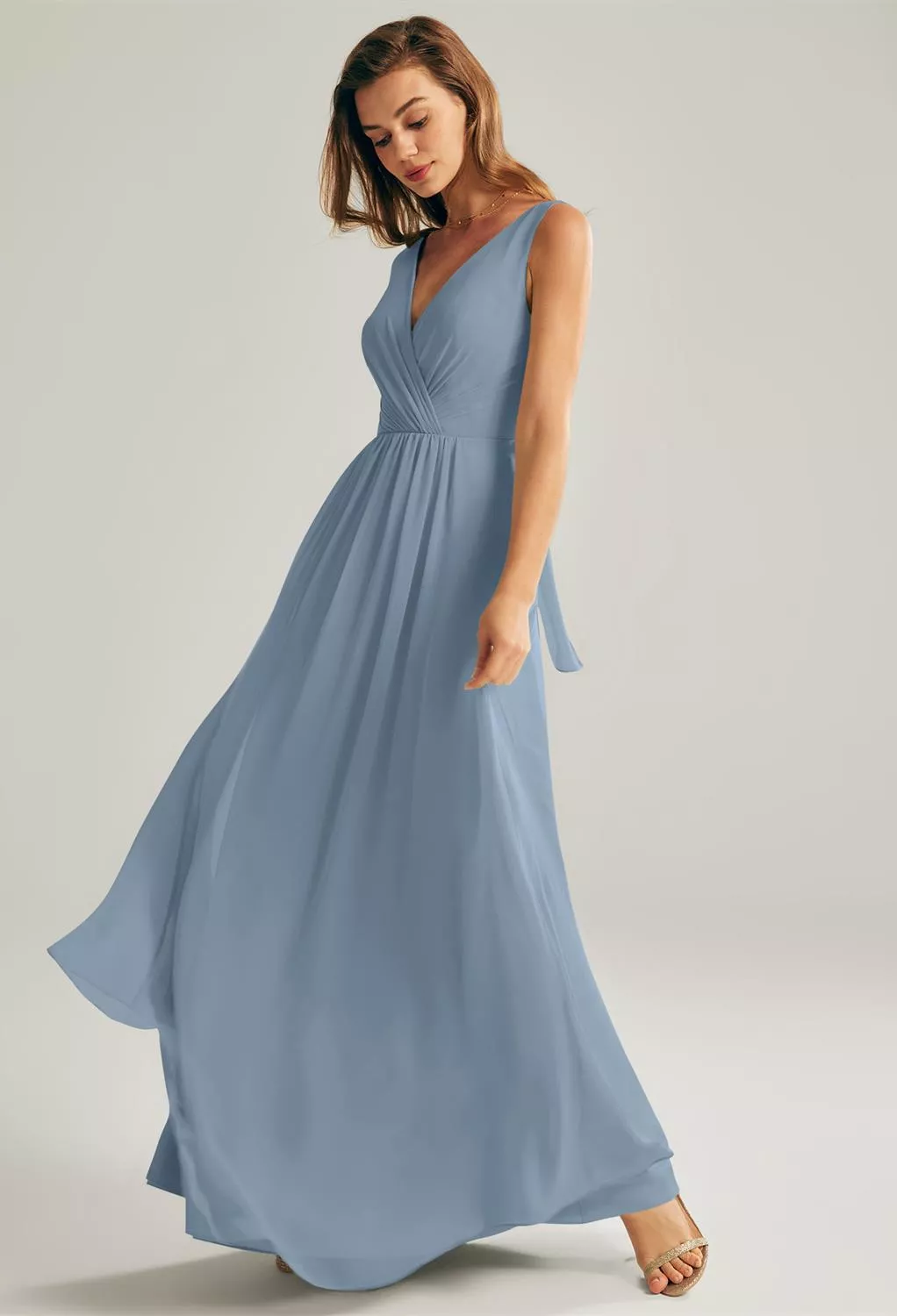 sachin and babi light blue dress N/ C Women's V Neck Chiffon Bridesmaid Dresses with Pockets Pleated Long A  Line Formal Party Dresses with Slit Aqua Blue UK6 : Amazon.co.uk: Fashion