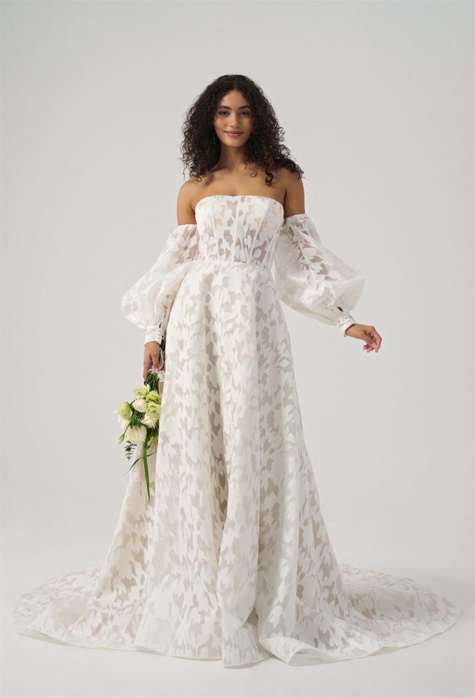 AW Celaeno Wedding Dress